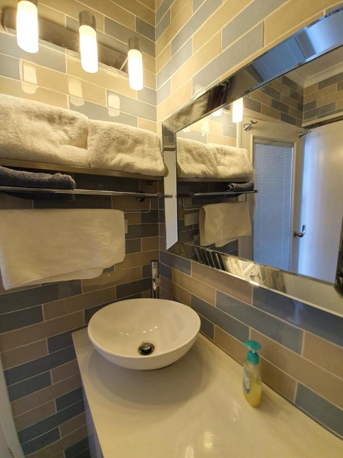 Just-4-You! Amazing Sea Views, Wifi, Fully Air-Conditioned, King Bed Vincentia Kültér fotó
